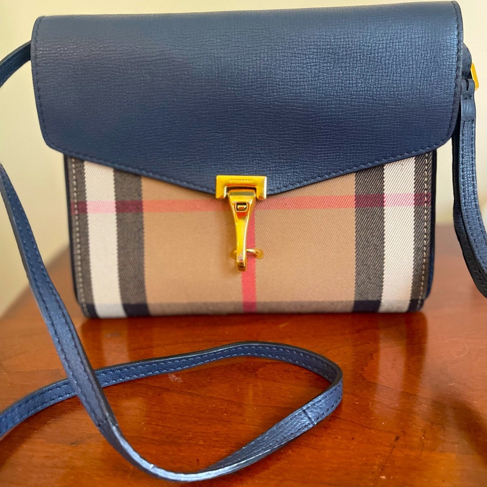 Macken crossbody bag - leather and traditional canvas print.